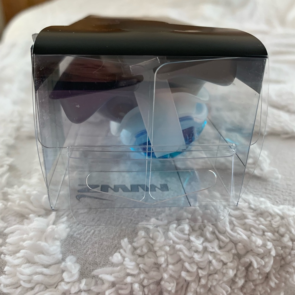 NWT Nike Swim Goggles for Adults Blue Color One Size Fits Most in a Box - Picture 6 of 6